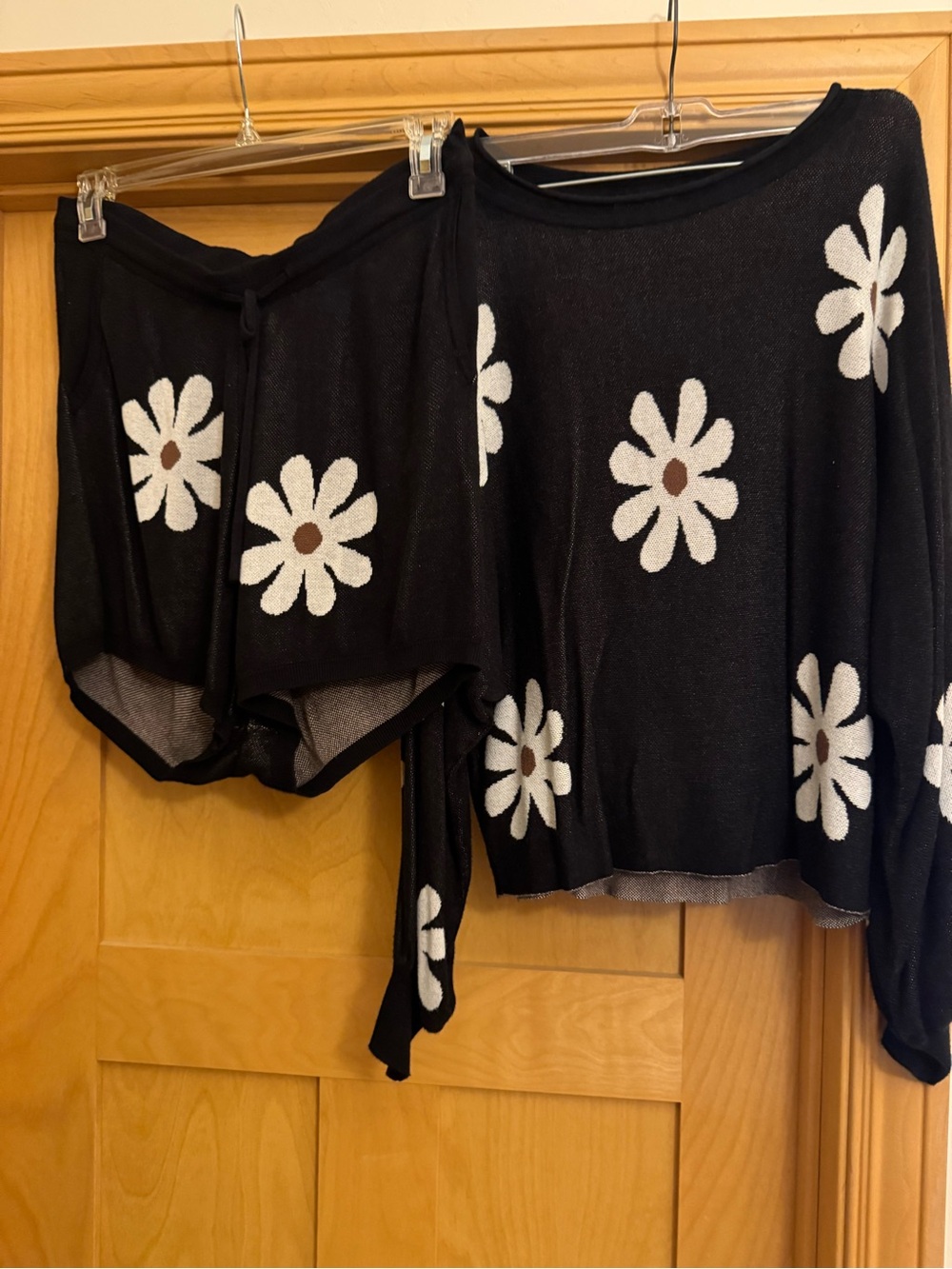 Black Daisy Print Women's Knit set- Casual Floral Sweater